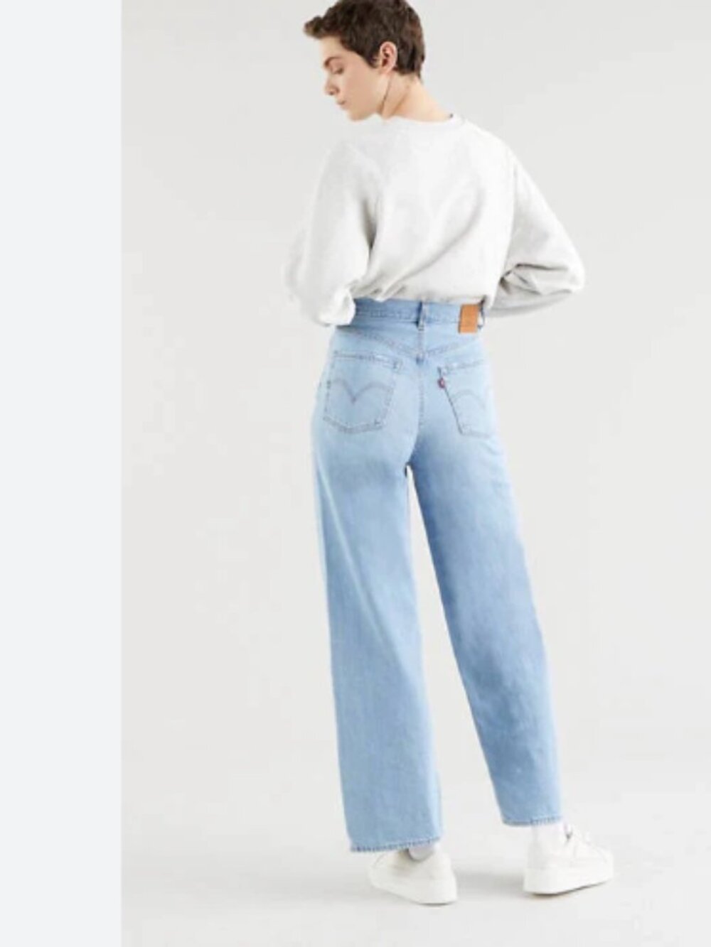 *LEVI'S HIGH LOOSE WIDE LEG JEAN